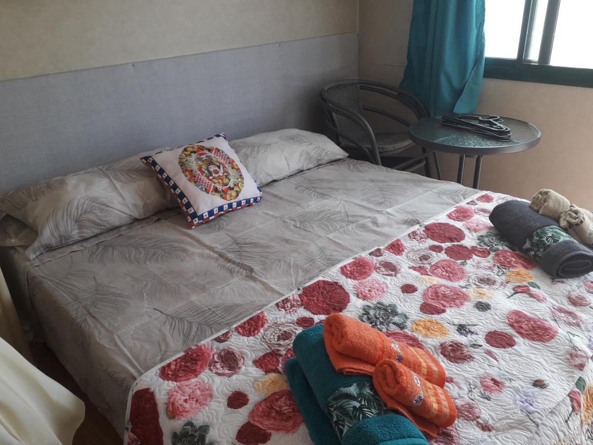 Residenceu Zu Gnaziu 파키노 외부 사진